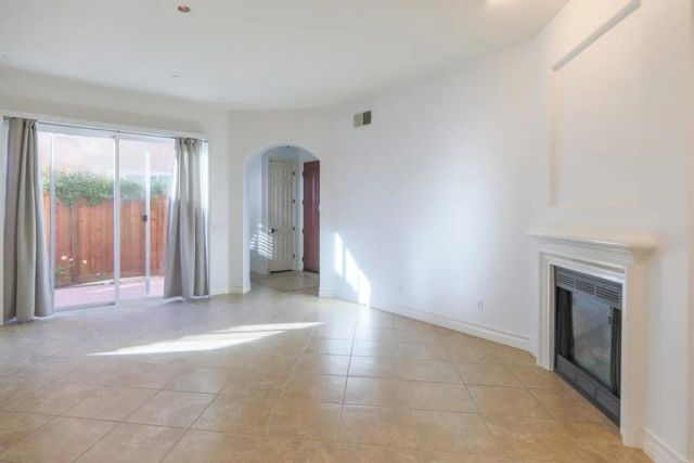 415 N Cedros, Solana Beach, CA 92075