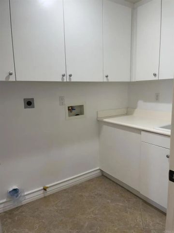 415 N Cedros, Solana Beach, CA 92075