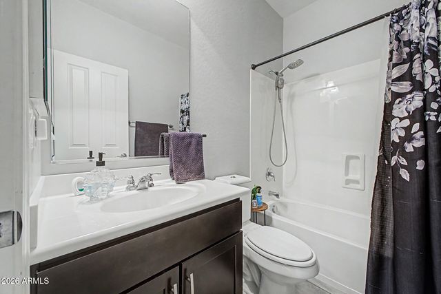 3770 W ARACELY Drive, New River, AZ 85087