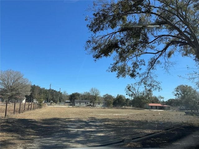 7647 SHANNON LANE, Zephyrhills, FL 33540