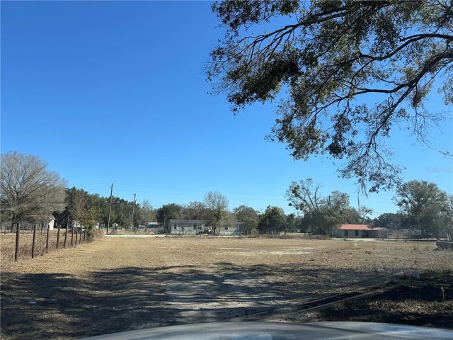 7647 SHANNON LANE, Zephyrhills, FL 33540