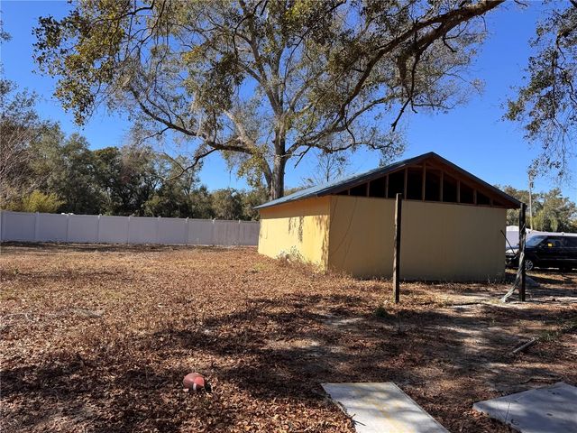 7647 SHANNON LANE, Zephyrhills, FL 33540