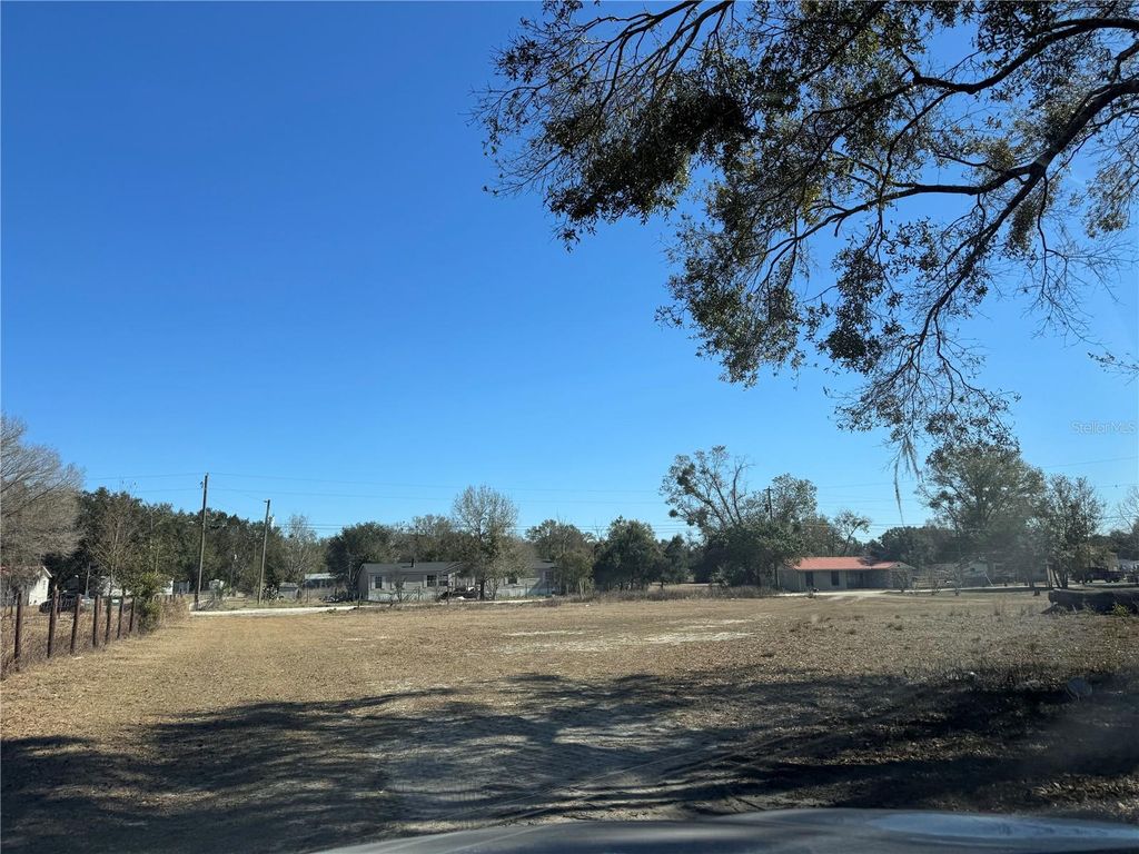 7647 SHANNON LANE, Zephyrhills, FL 33540