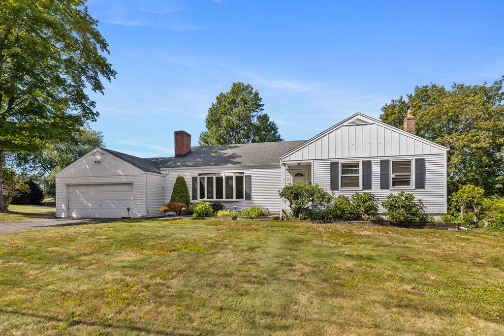 15 Hang Dog Lane, Wethersfield, CT 06109