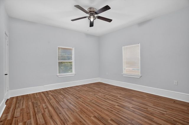 1515 NW 1st Avenue, Mineral Wells, TX 76067