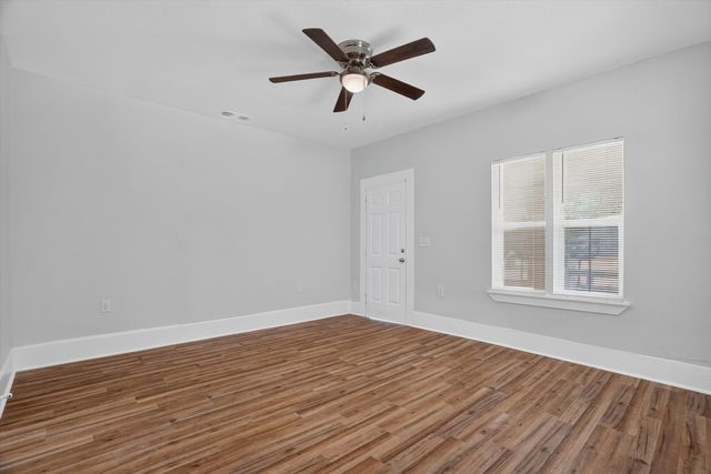 1515 NW 1st Avenue, Mineral Wells, TX 76067