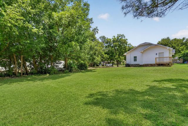 1515 NW 1st Avenue, Mineral Wells, TX 76067
