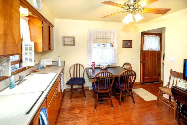 3434 E Bottsford AVENUE, Cudahy, WI 53110