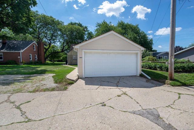 3434 E Bottsford AVENUE, Cudahy, WI 53110