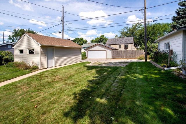3434 E Bottsford AVENUE, Cudahy, WI 53110