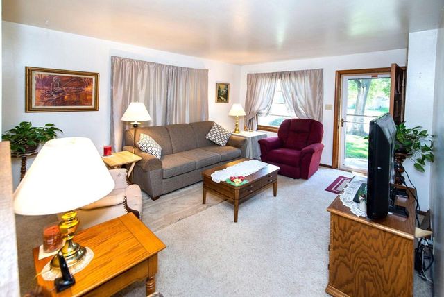 3434 E Bottsford AVENUE, Cudahy, WI 53110