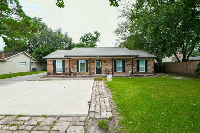 2719 Mustang Road, Alvin, TX 77511