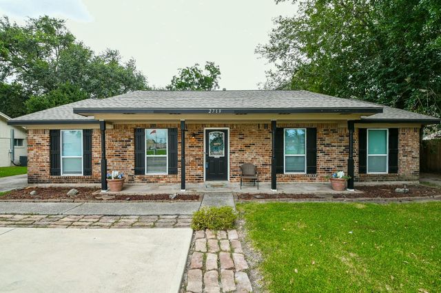2719 Mustang Road, Alvin, TX 77511