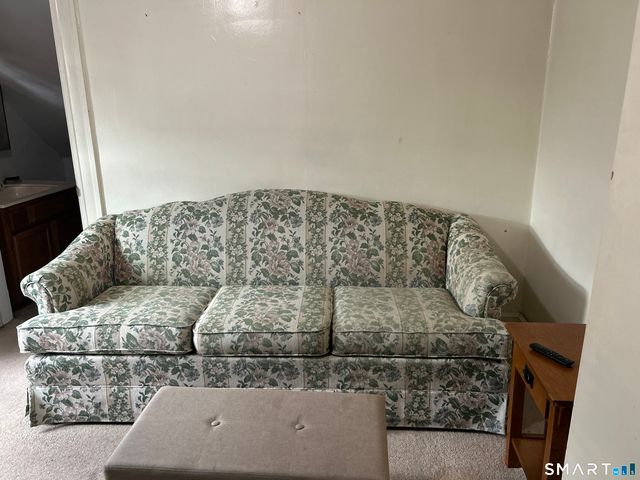 81 Robert Street, Waterbury, CT 06710