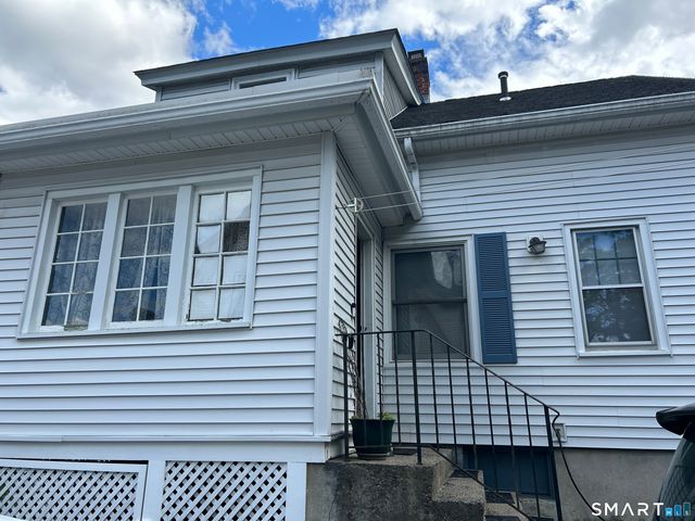 81 Robert Street, Waterbury, CT 06710