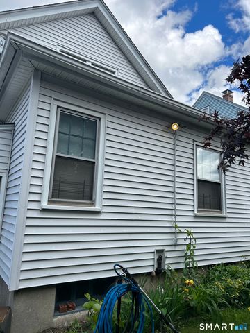 81 Robert Street, Waterbury, CT 06710