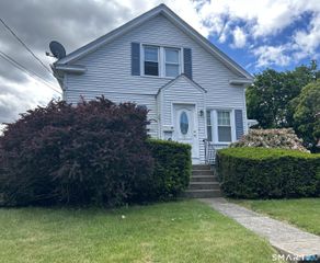 81 Robert Street, Waterbury, CT 06710