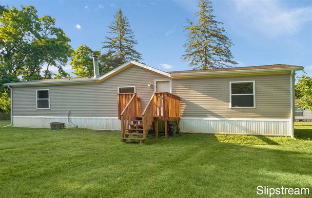 5705 E Riverside Drive, Lyons, MI 48851