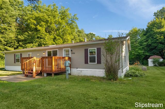 5705 E Riverside Drive, Lyons, MI 48851
