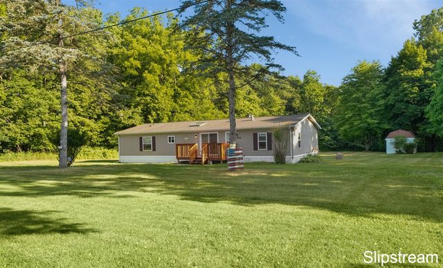 5705 E Riverside Drive, Lyons, MI 48851