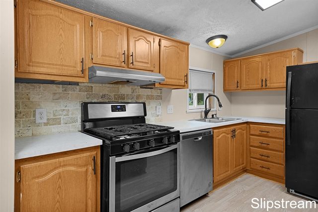 5705 E Riverside Drive, Lyons, MI 48851