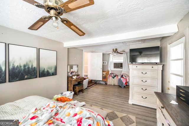 8494 Lower Thomaston Road, Lizella, GA 31052