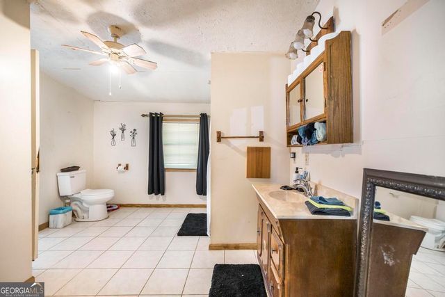 8494 Lower Thomaston Road, Lizella, GA 31052