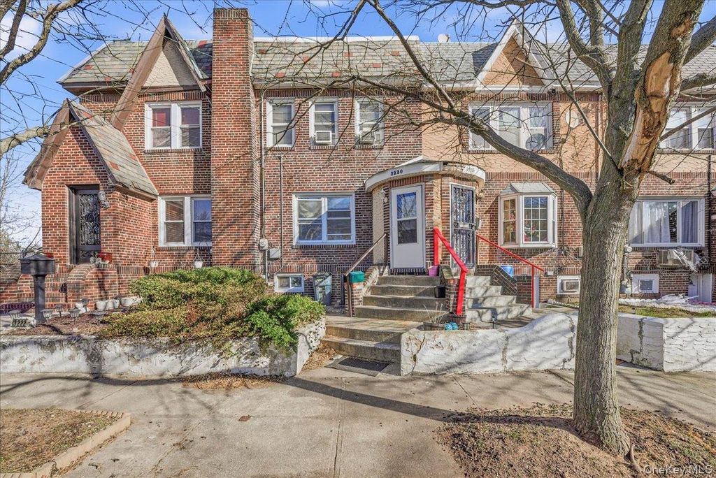 3220 Bayswater Court, Far Rockaway, NY 11691