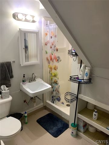 719 Euclid Avenue 21, Syracuse, NY 13210