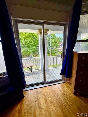 719 Euclid Avenue 21, Syracuse, NY 13210