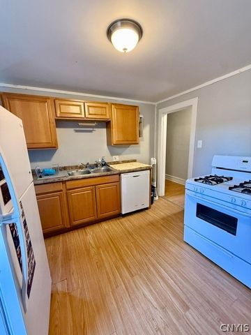719 Euclid Avenue 21, Syracuse, NY 13210