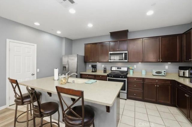 7205 Enclave, Eastvale, CA 92880