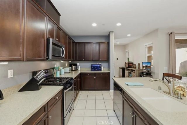 7205 Enclave, Eastvale, CA 92880