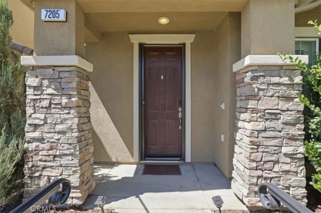 7205 Enclave, Eastvale, CA 92880