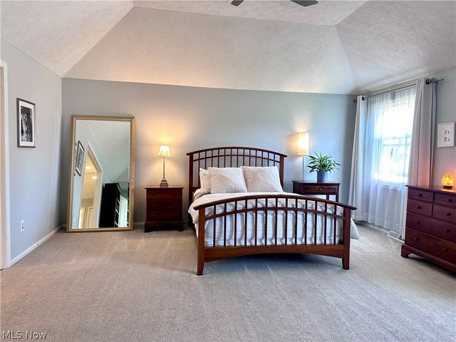 28402 Farrs Garden Path, Westlake, OH 44145