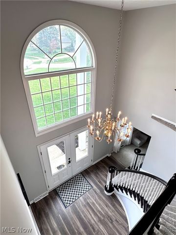 28402 Farrs Garden Path, Westlake, OH 44145
