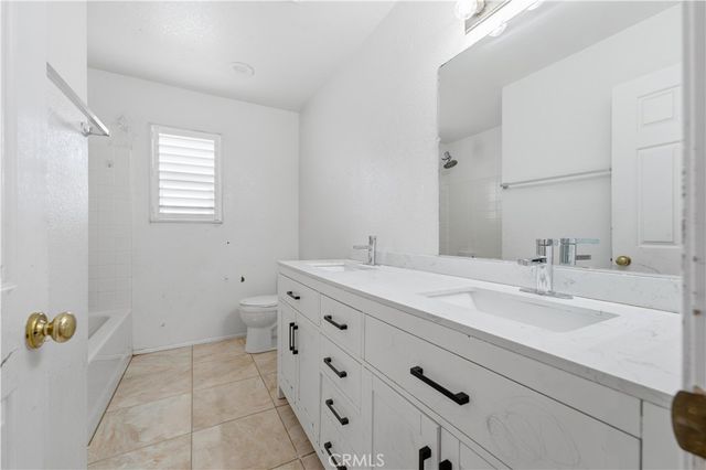 3756 Bottlebrush Street, Rosamond, CA 93560