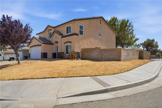3756 Bottlebrush Street, Rosamond, CA 93560