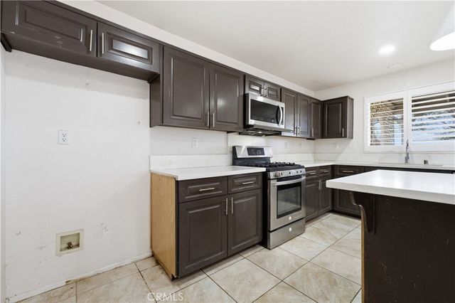 3756 Bottlebrush Street, Rosamond, CA 93560