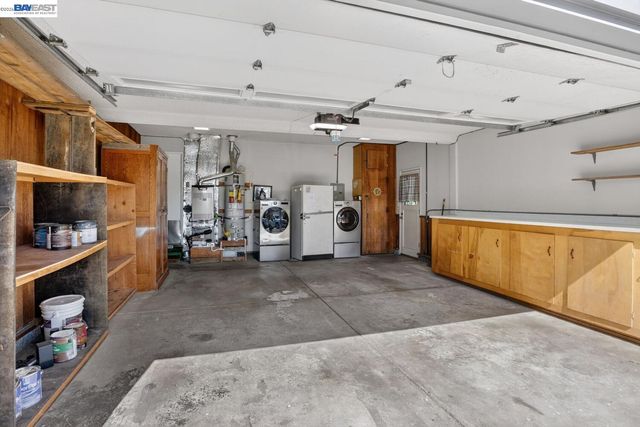 7800 Woodren Ct, Dublin, CA 94568