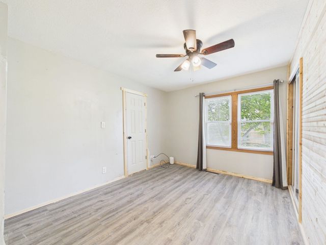 1642 S Sedgwick St, Wichita, KS 67213