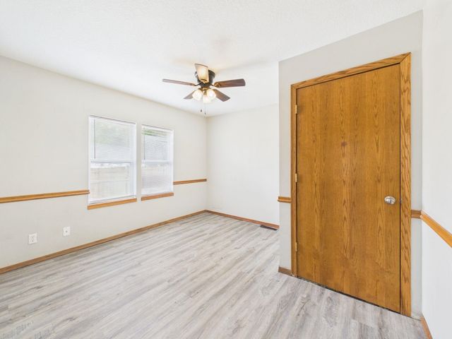 1642 S Sedgwick St, Wichita, KS 67213