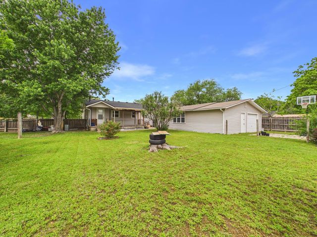 1642 S Sedgwick St, Wichita, KS 67213