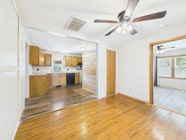 1642 S Sedgwick St, Wichita, KS 67213
