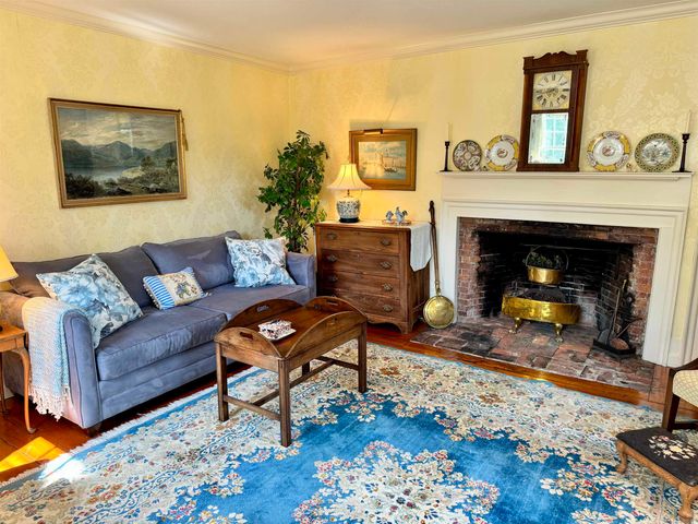 89 Chestnut Hill Road, Amherst, NH 03031