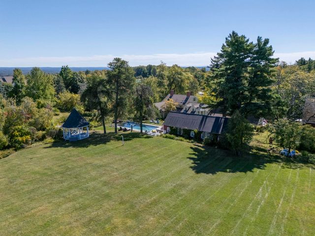 89 Chestnut Hill Road, Amherst, NH 03031
