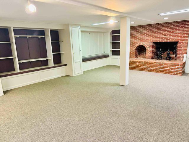 89 Chestnut Hill Road, Amherst, NH 03031