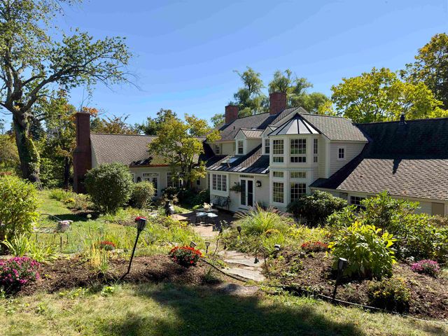 89 Chestnut Hill Road, Amherst, NH 03031
