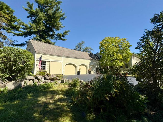89 Chestnut Hill Road, Amherst, NH 03031