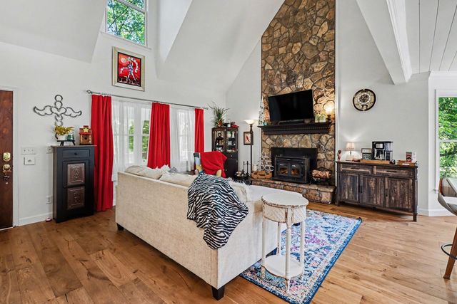 1136 Timber Ridge Lane, Ellijay, GA 30540